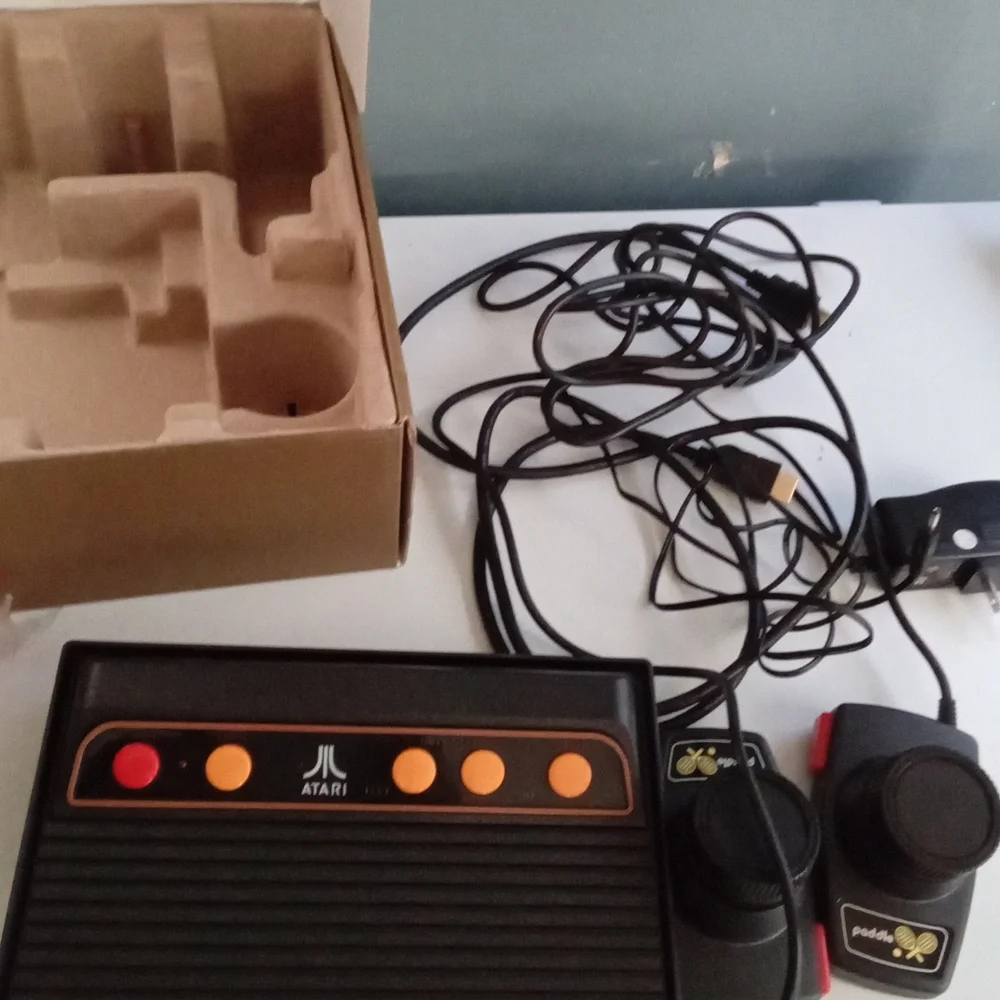 Atari‎ Flashback 8 Gold Deluxe HD Game Console 120 Games Missing 2 Joysticks